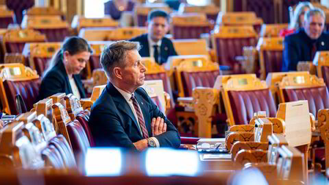 Ga havvind-garanti i Stortinget: energiminister Terje Aasland (Ap).