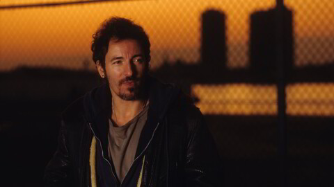 Enkelte fans mislikte Bruce Springsteens melankolske og mandige elektronikapop-retning på hiten «Streets of Philadelphia», men den viser seg slitesterk – og har nå fått selskap av flere lignende låter.