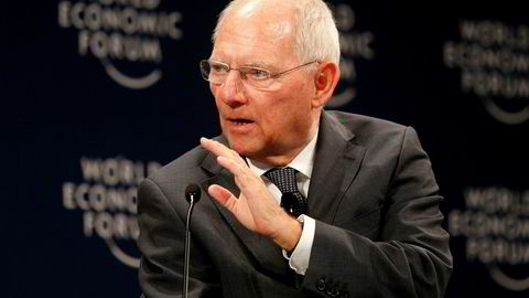 Den tyske finansminister Wolfgang Schauble har tro på mer penger til Hellas.