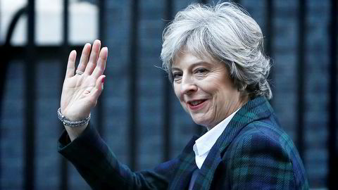 Storbritannias statsminister Theresa May fikk onsdag kveld grønt lys til å starte utmeldingsforhandlingene med EU.