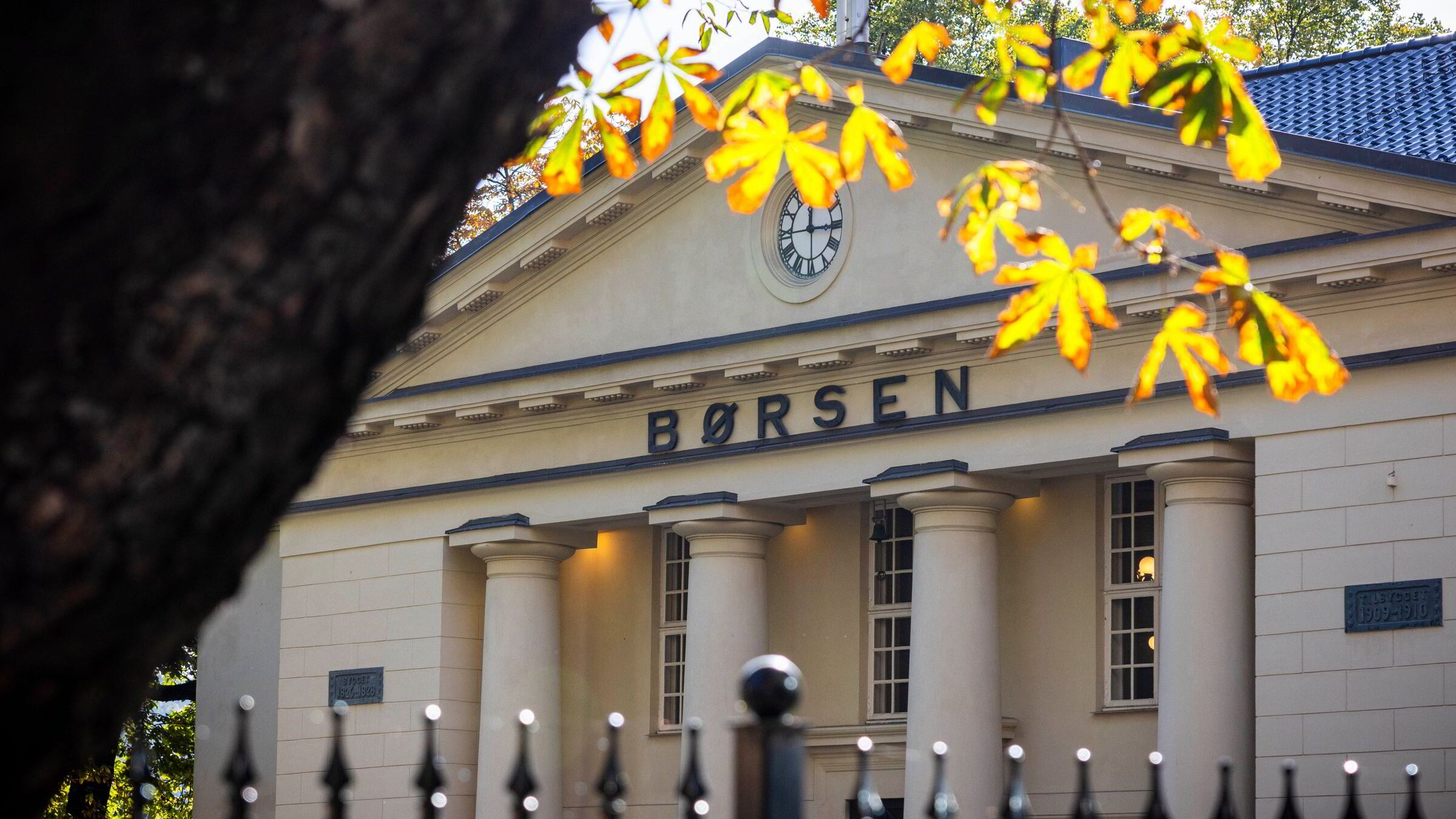 Tungvekterne på Oslo Børs bruser opp før helgen