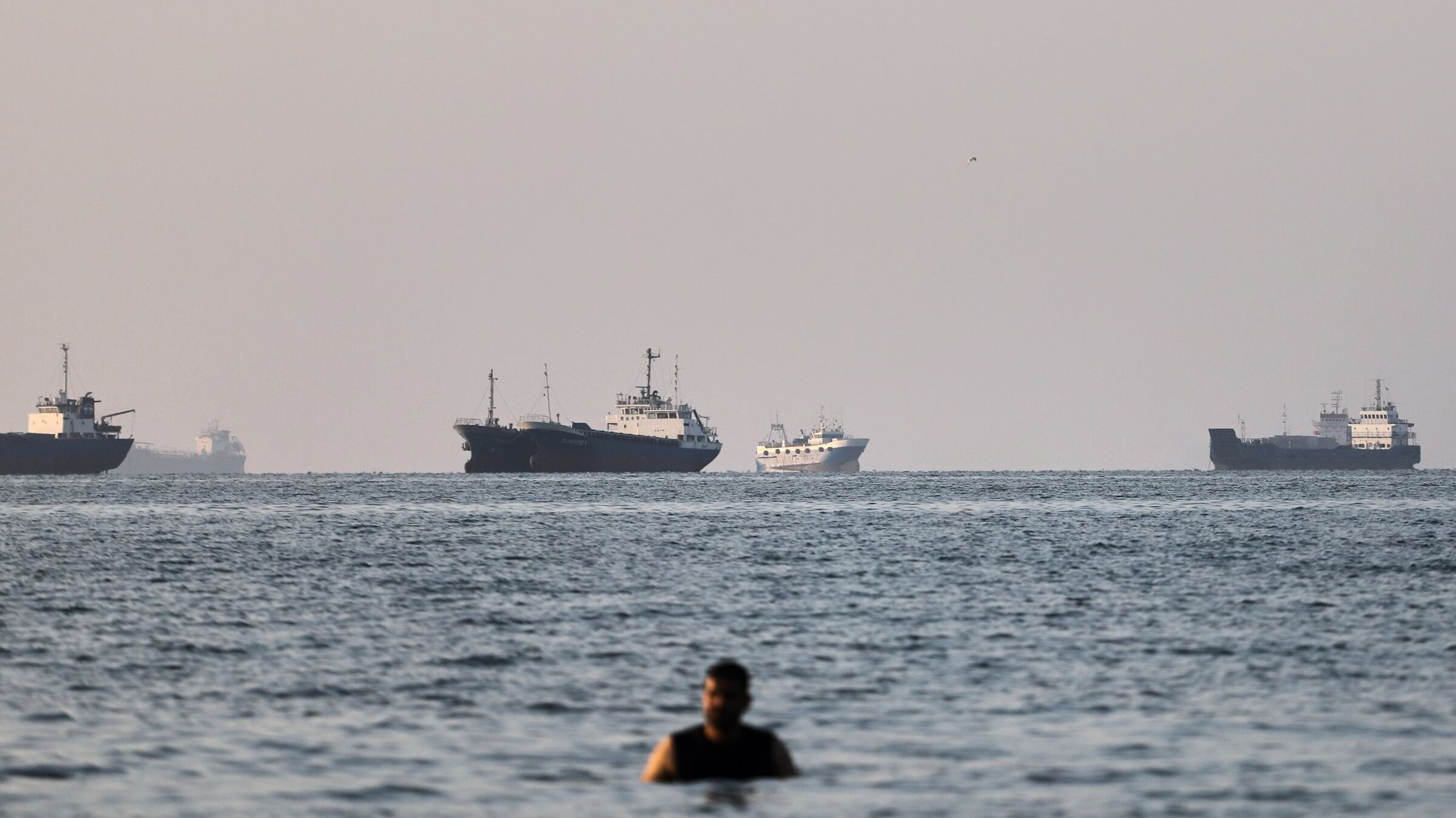Iran gir fri Hormuz-passasje i 60 dager