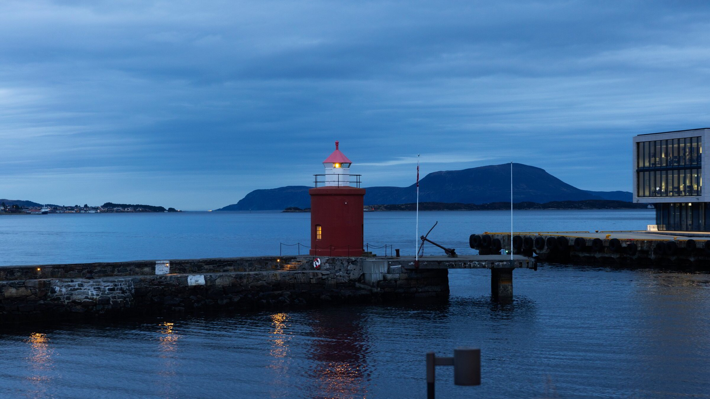 Det 170 år gamle fyret utenfor Ålesund er også hotell