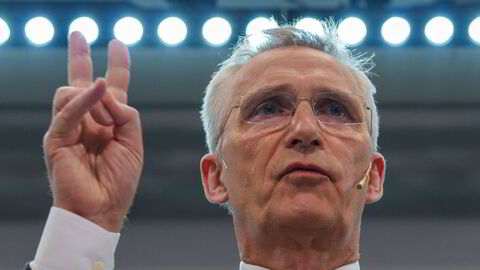 Finansminister Jens Stoltenberg (Ap) under pressekonferansen for presentasjon av revidert nasjonalbudsjett.