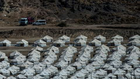 En midlertidig teltleir bygges opp for migrantene som mistet alt da Moria-leiren på Lesvos brant ned.