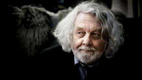 Krig. I fjerde bind av Edvard Hoems slektskrønike er det krig i Norge.