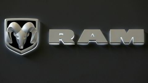 Fiat Chrysler tilbakekaller over en million biler av modellen Ram på grunn av mulig feil i programvaren.