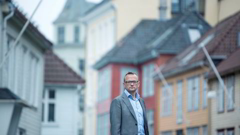 Tore Lunde, professor ved Det juridiske fakultet, Universitetet i Bergen, mener EUs konkurransemyndigheter bør undersøke hvordan Schibsted og Naspers fordelte virksomheter i mer enn 20 land mellom seg.