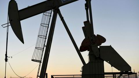 Oljeprisene fortsetter oppgangen i forkant av Opec-møtet neste uke. Bildet er fra et oljefelt i Oklahoma i USA.