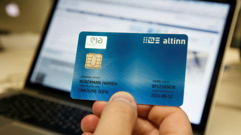 Oslo 20150901. Illustrasjonsbilde av Buypass kortleser, smartkort, Altinn kort. Foto: Heiko Junge / NTB scanpix