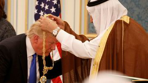Saudi-Arabias kong Salman gir Donald Trump landets høyeste utmerkelse under besøket i mai.