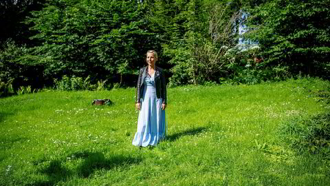 – Det er fortsatt mulig for Bærum kommune å si ja til Snøhettas fabelaktig klimavennlige prosjekt, sier Idun Winge, som har stevnet advokaten og utbyggerne som kjøpte eiendommen hennes uten å gjøre opp.