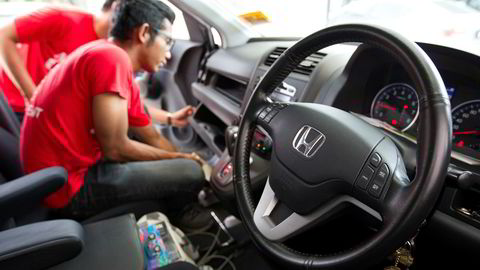 Over 100 millioner biler må få reparert airbager levert av Takata. Selskapet vil sannsynligvis gå konkurs i neste uke.