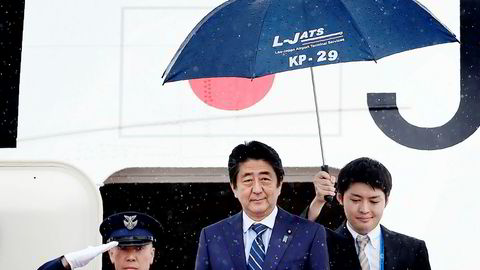 Japans statsminister, Shinzo Abe, ble den første utenlandske statslederen til å møte Donald Trump etter presidentvalget.