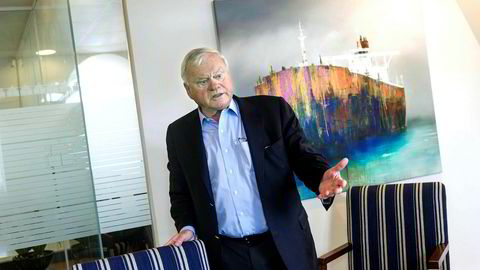 Seadrill- styreleder og hovedaksjonær John Fredriksen, går svanger med børsplaner for selskapet Northern Drilling. Her på sitt kontor i London.