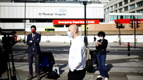 Britenes statsminister Boris Johnson ligger på intensivavdelingen her på St Thomas' Hospital i London med koronasmitte.