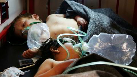 Flere titall barn var blant de rammede i tirsdagens gass­angrep i Idlib-provinsen nordvest i Syria.