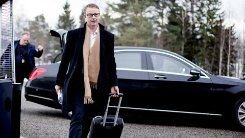 Olje- og energiminister Terje Søviknes har forhandlet med sin svenske motpart over telefonen flere ganger i løpet av våren.