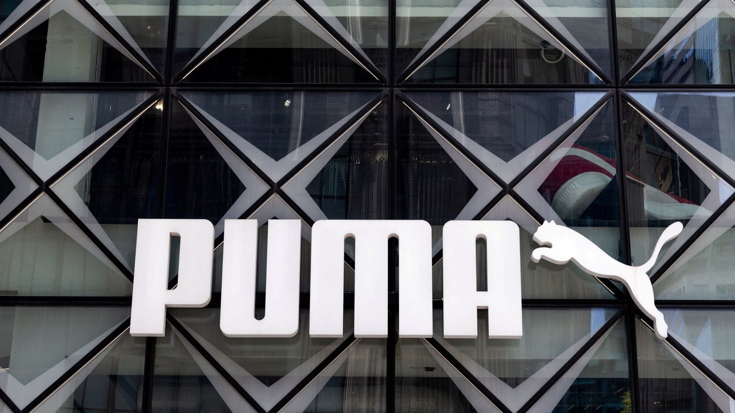 Puma-aksjen kollapser: – Definitivt IKKE ventet