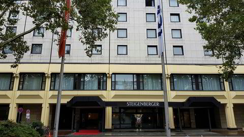 Steigenberger Hotel Berlin ligger i nærheten av – men tilbaketrukket fra – noen av Berlins beste handleopplevelser.