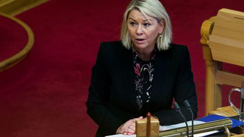Næringsminister Monica Mæland ble informert av Telenor om Bangladesh-saken.