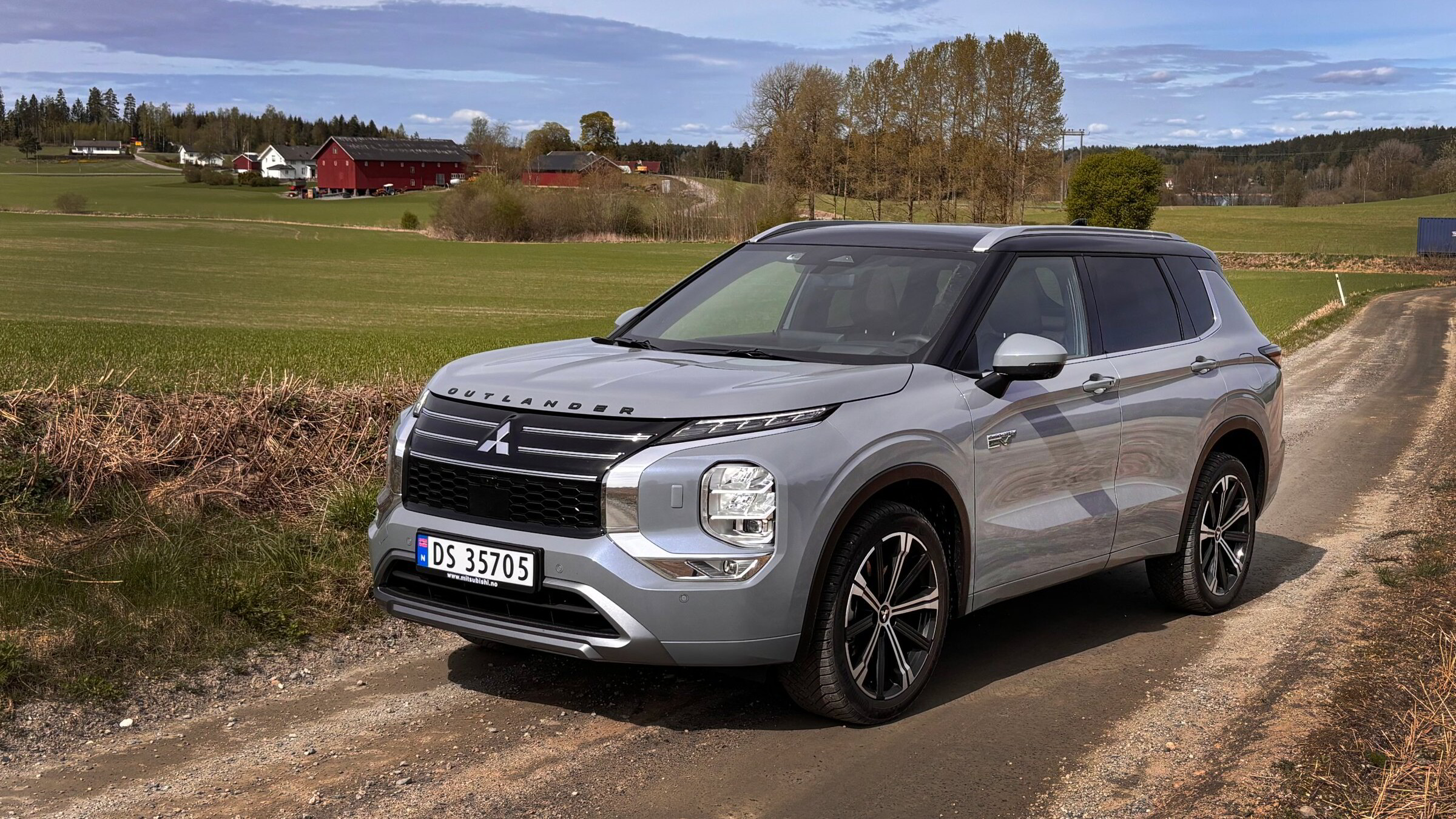 Biltest av Mitsubishi Outlander: Gubbebilens gjenfødsel