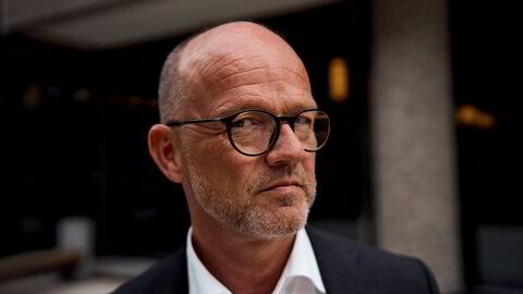 NHO-sjef Ole Erik Almlid krever skatteoppklaring fra finansminister Jens Stoltenberg og Arbeiderpartiet.
