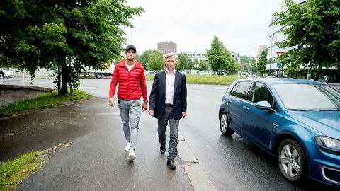 Nicolai Prydz og broren, rallysjåfør Andreas Mikkelsen (til venstre), ønsket i fjor å inngå et samarbeid med Telenor om en app for sjåførdata. «Vi anså Telenor som vår leverandør av nødvendig infrastruktur, og ikke en konkurrent, da vi åpent delte vår informasjon», skriver Prydz.