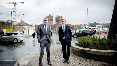 Wiersholm-sjef Nils H. Thommessen (til venstre) og leder for forretningsutvikling, Lars Narum Nordby, tror slaget mellom de store firmaene handler om å levere samme jobb med færre timer i fremtiden. Det kan gi ny priskamp.