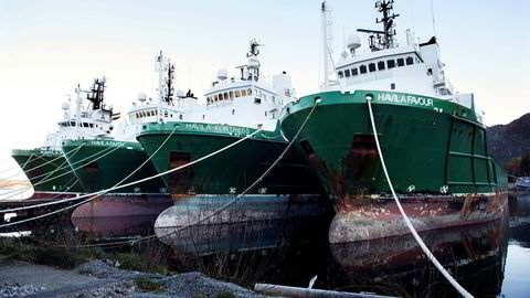 Havila Shipping er blant rederiene som er i forhandlinger med kreditorene. Her fra Moltustranda på Sunnmøre der noen av selskapets offshoreskip ligger i opplag.