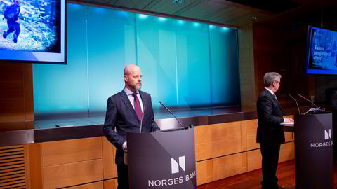 Yngve Slyngstad legger frem Oljefondets resultater for 2019. Til høyre sentralbanksjef Øystein Olsen.