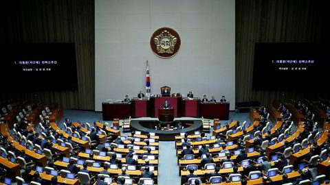 Regjeringspartiet i Sør-Korea tappes for 29 parlamentsmedlemmer som vil starte et nytt parti.
