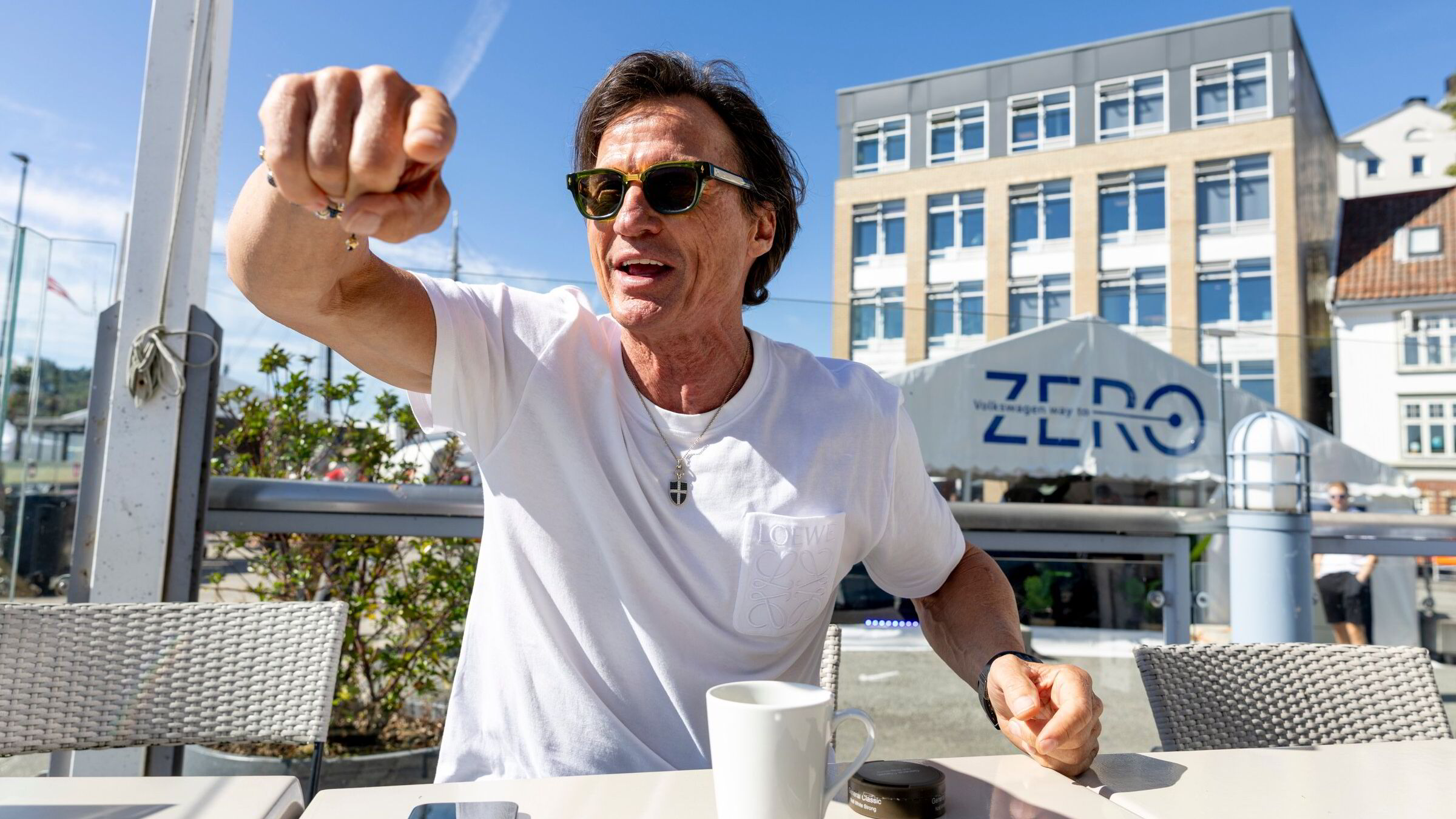 Det kler ikke Petter Stordalen å være så blyg
