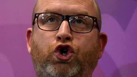 Paul Nuttall går av som leder av uavhengighetspartiet UKIP.