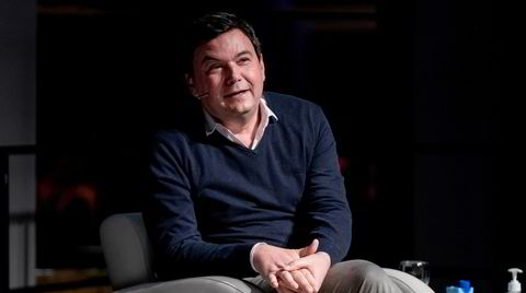 Den franske stjerneøkonomen Thomas Piketty mener norske rikinger slipper billig fra skatteregningen. Nå vil han at sosialdemokraten Jonas Gahr Støre skal gjøre som sine forgjengere i forrige århundre og stramme til skruen for de formuende.