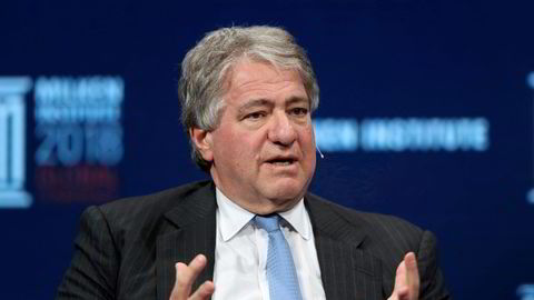 Leon Black, administrerende direktør i Apollo Global Management og en av de mektigste mennene på Wall Street, gir seg etter rapport om tilknytning til Jeffrey Epstein.
