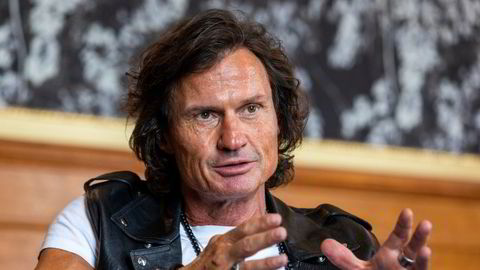 Petter Stordalen vil ta første tilgjengelige vaksine og skal åpne fire nye hoteller i Sverige neste år.