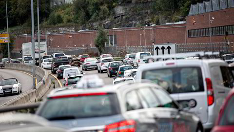 Veitrafikken i Oslo står for bare én prosent av Norges utslipp av klimagasser, skriver artikkelforfatterne.