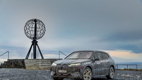 Her er BMW IX på vintertest i Norge. Bilen settes i produksjon til høsten.