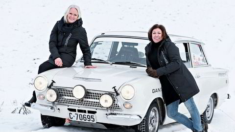 Renee Nordli (tv.) & Ingrid Anderssen Moe (th.) Ford Cortina. - - Foto: Sune Eriksen