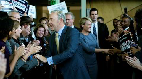 Kampen om Det hvite hus. Når ekteparet Underwood er tilbake på skjermen, må både de og andre kjempe både helt bokstavelig for livet og for sin politiske karriere.