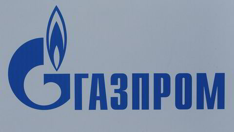 Den delvis statseide russiske gassgiganten Gazprom kal betale rundt 26 milliarder kroner til Ukrainas statlige olje- og gasselskap Naftogaz for å få slutt på en langvarig gasskonflikt.