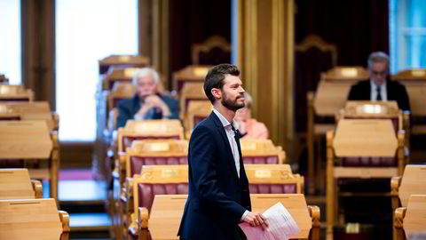 Spontanspørretime med statsminister Erna Solberg. Bjørnar Moxnes stiller spørsmål til statsministeren.