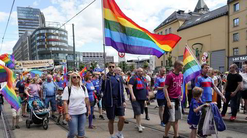 Oslo Pride Parade i tog i 2019, mens i år har det vært digitale Oslo Pride. Vi sees på Oslo Pride til neste år, skriver artikkelforfatteren.