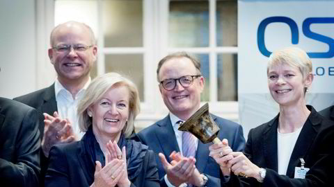 Før jul i fjor ble Pareto Bank notert på Oslo Børs. Fra venstre; Leder for eiendomsfinansiering Sven Erik Klepp, børsdirektør Bente Landsnes, kredittdirektør Per Øyvind Schiong og administrerende direktør Tiril Haug Villum.