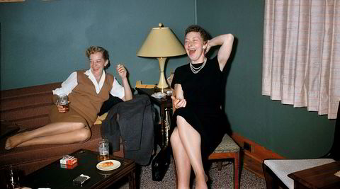 Gammel moro. Bildet av de to damene med latterkrampe er Lee Shulmans favoritt. Han aner ikke hvem de er eller hva de ler av.