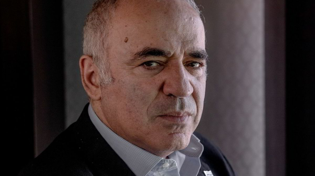 Kasparov quer dar xeque-mate em Putin – DW – 04/02/2004