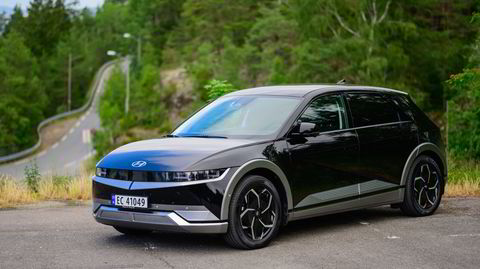 Sprekt lysdesign og kantete former skiller Ioniq 5 fra mange andre elektriske suver.